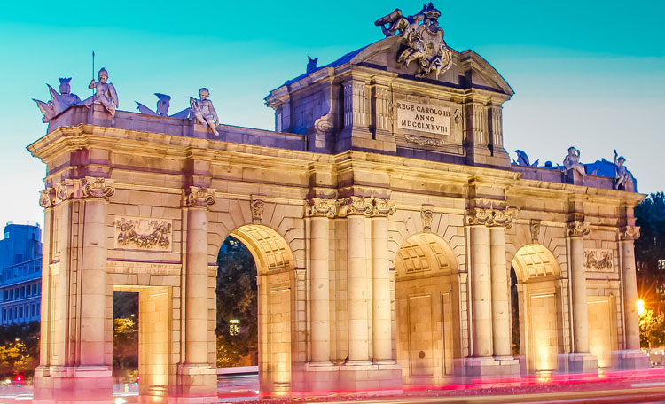 Puerta de Alcalá, Madrid