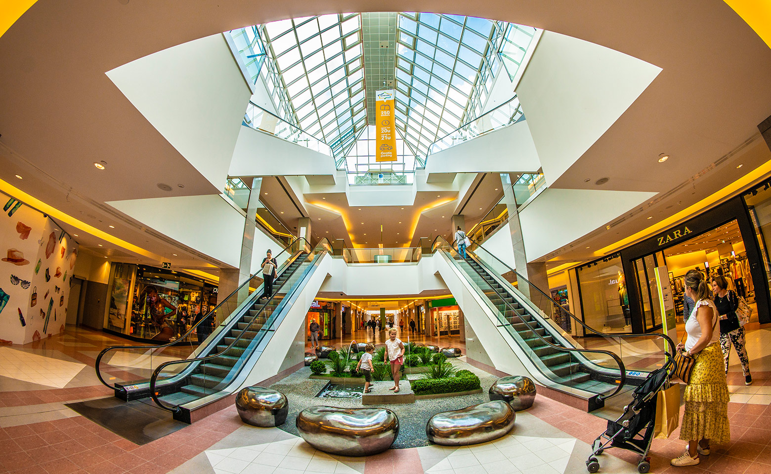 Wijnegem Shopping Centre Inside